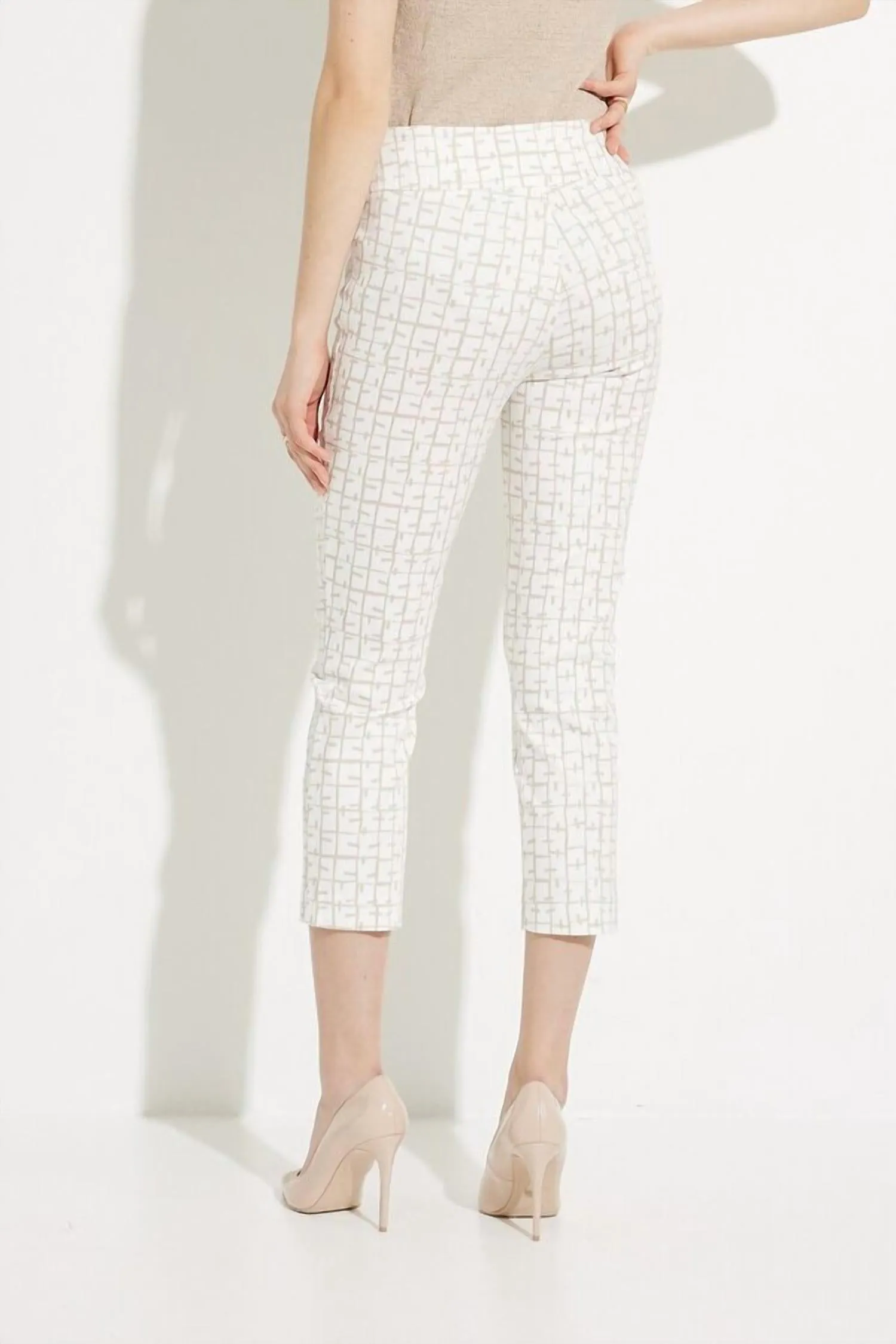 Abstract Print Cropped Pants
