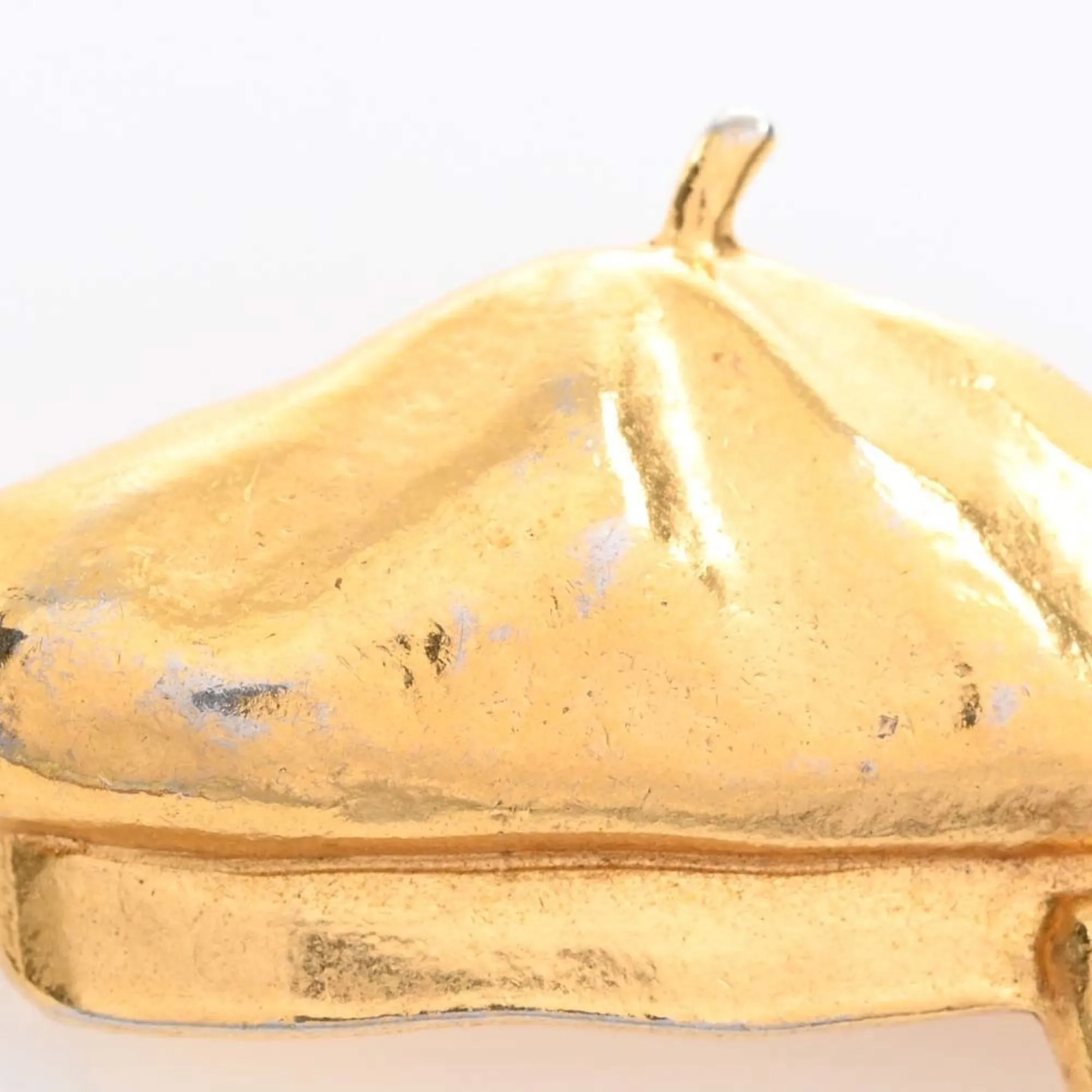 CHANEL Beret Motif Ribbon Brooch Gold Women's